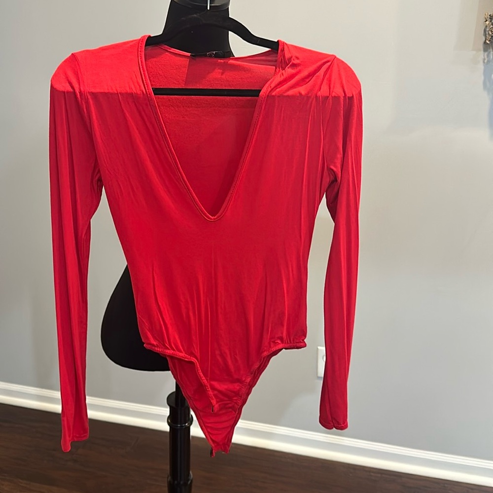 NWT Red Low Cut Bodysuit - Size US 6 - Missguided